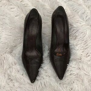 Elegant BCBG Brown and White Striped Women's Heels size 5.5